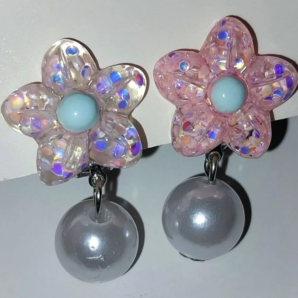 Beautiful Fashion Clip-On Kids Earrings - Picture 6 of 7